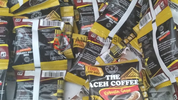 Mesin pengemas kopi sachet